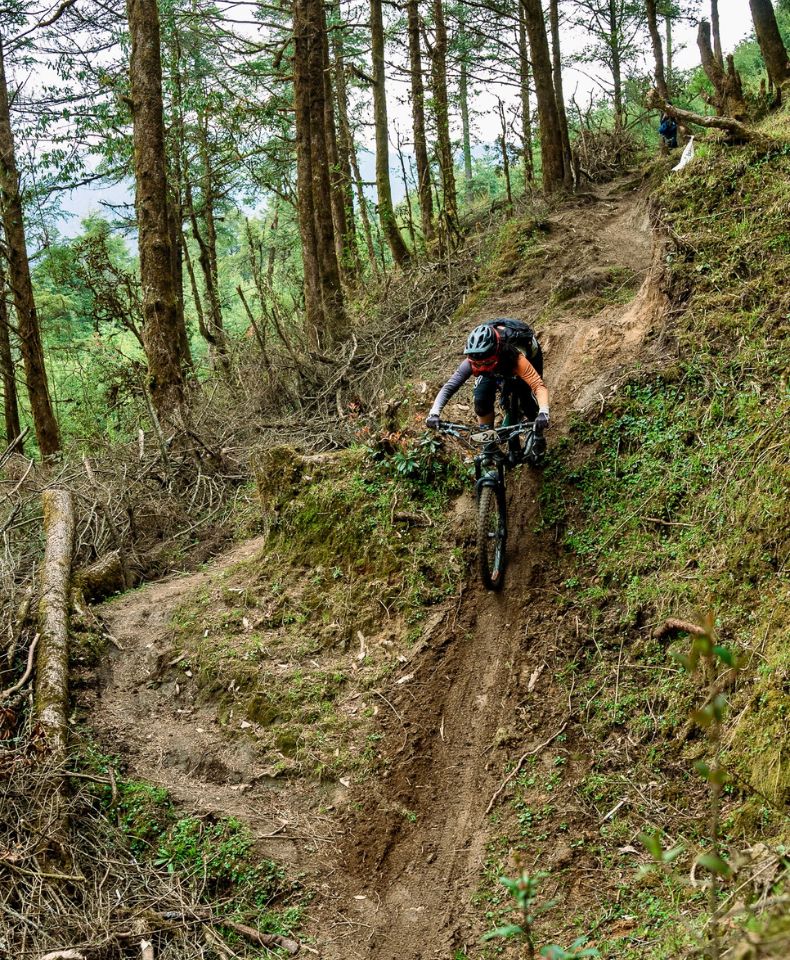 GALERIE V - MTB ENDURO NEPAL COMMENCAL